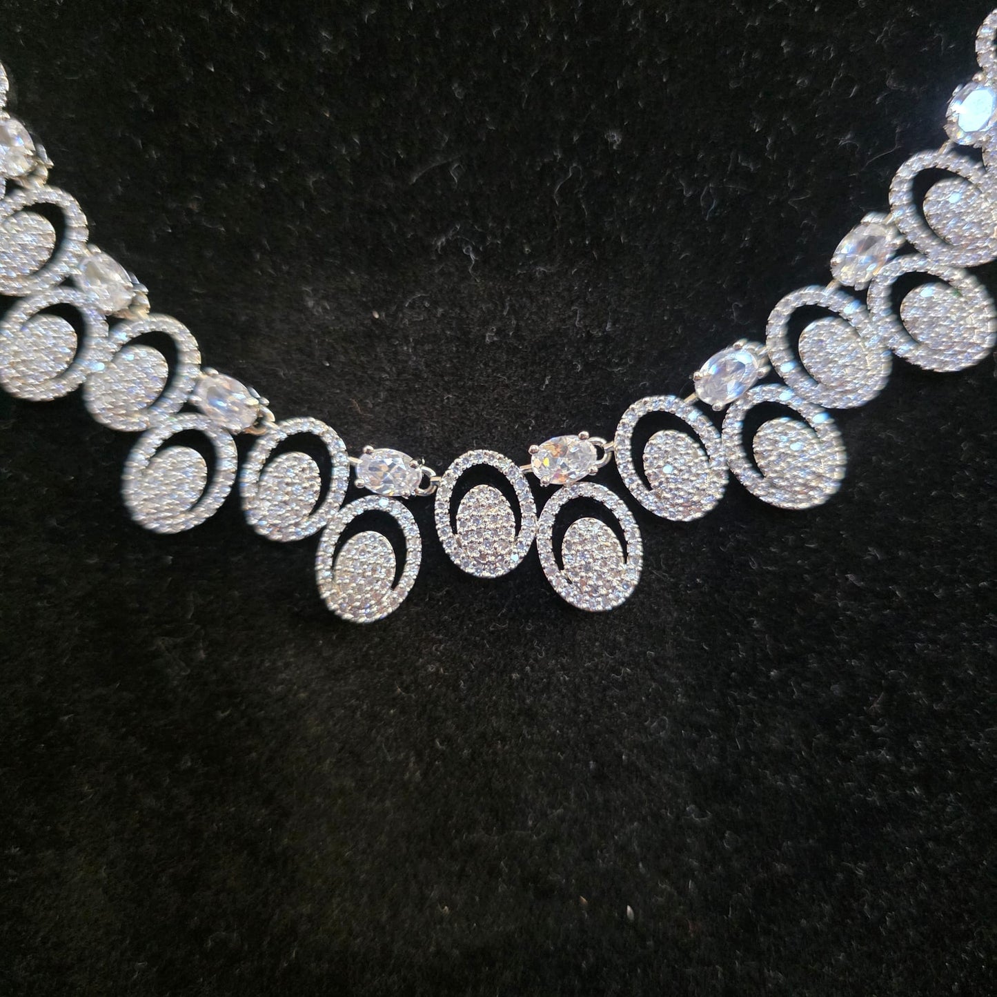 Cubic zirconia necklace set