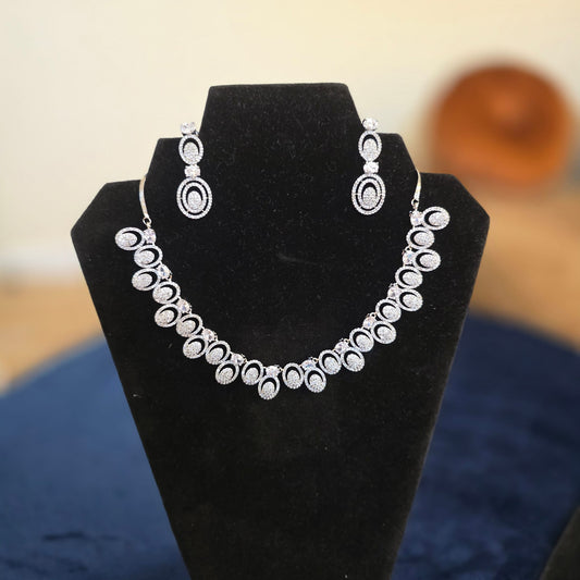 Cubic zirconia necklace set