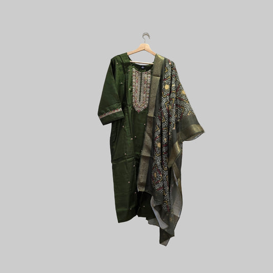 Dola silk suit set