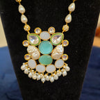 Pearl necklace set