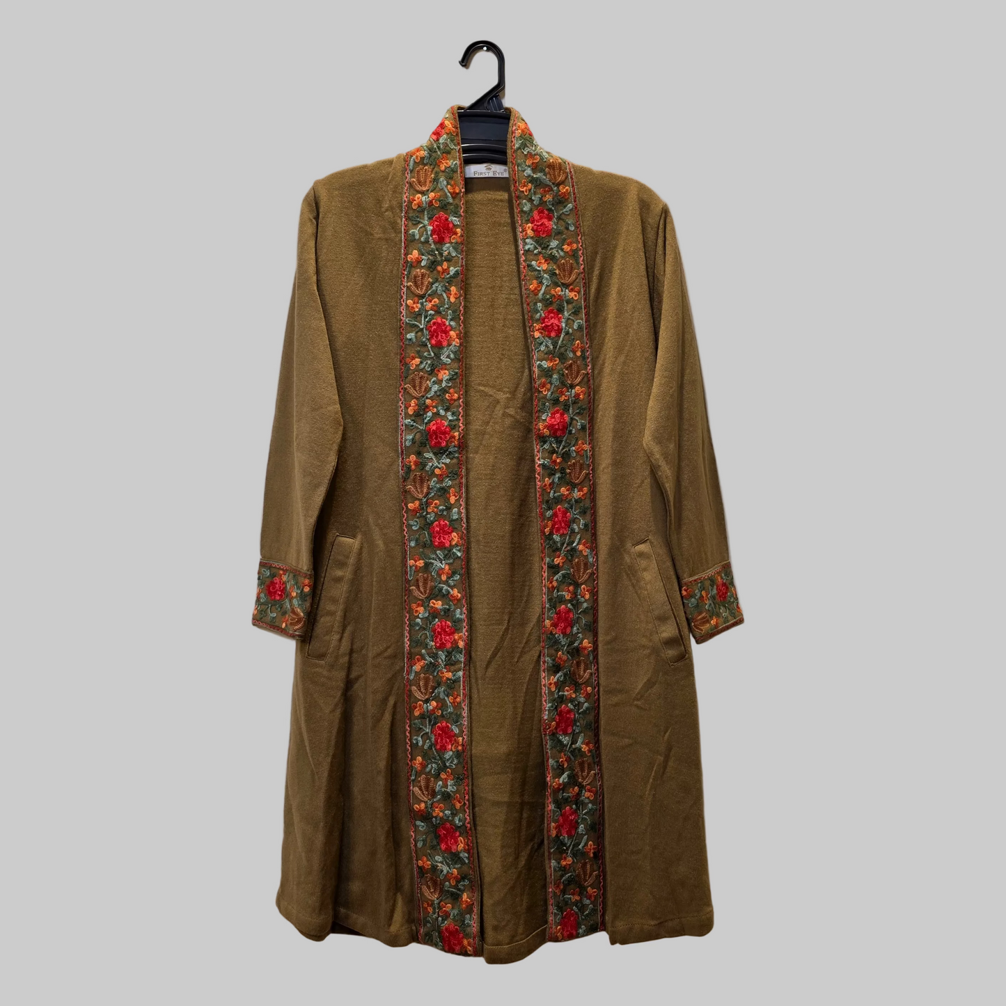 Shrug with Manali border