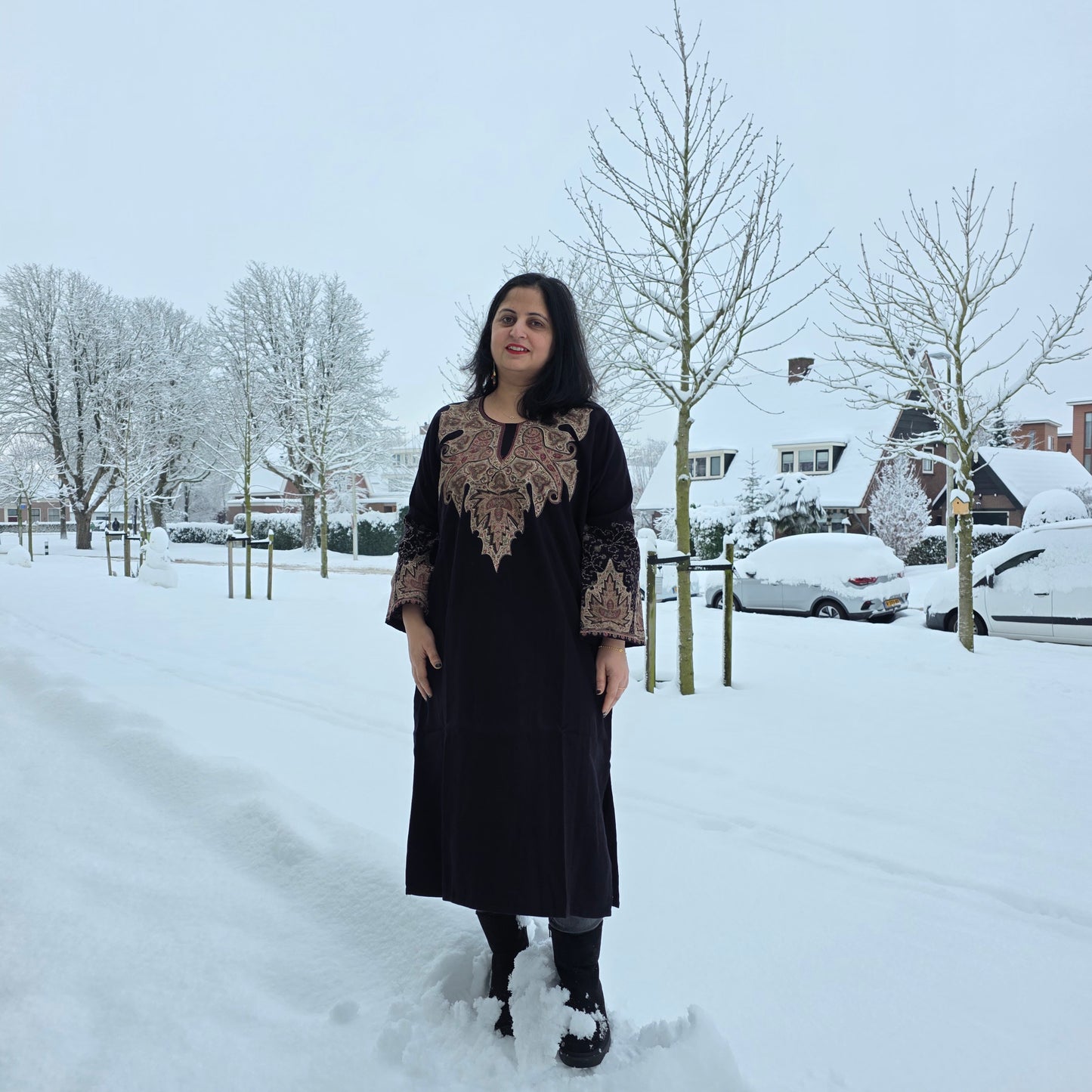 Kashmiri embroidery Pheran/Dress