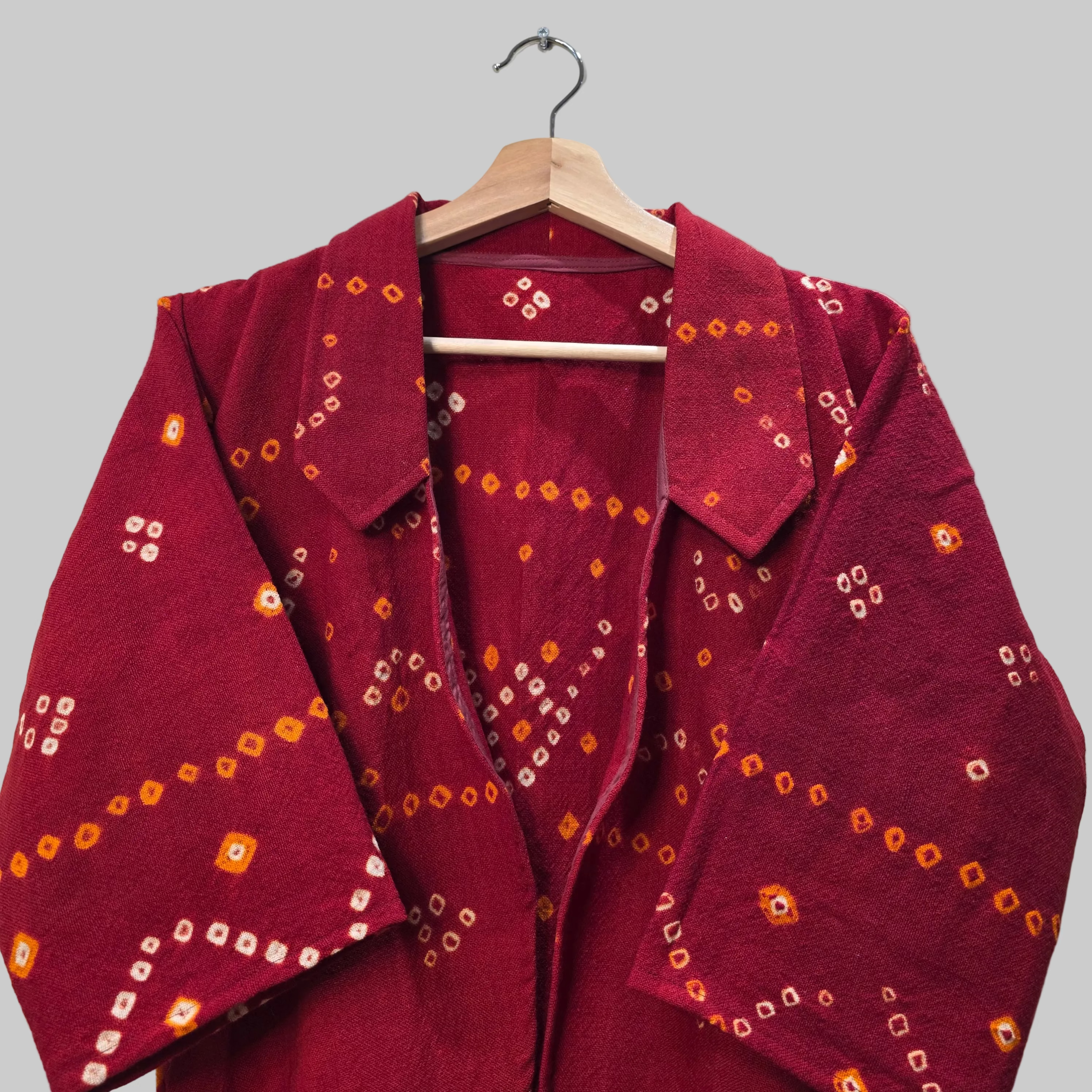 Woolen Bandhani shrug