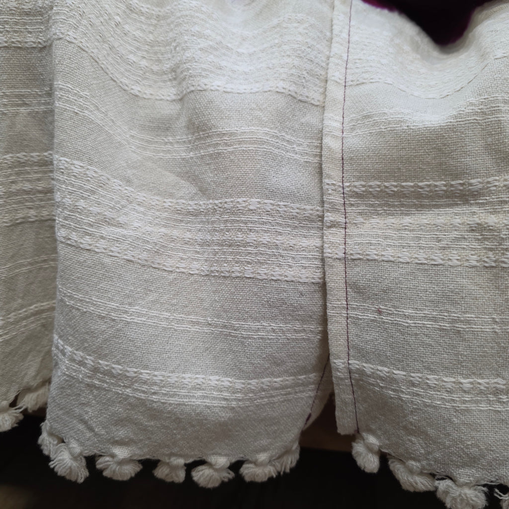 Woolen Bandhani shrug