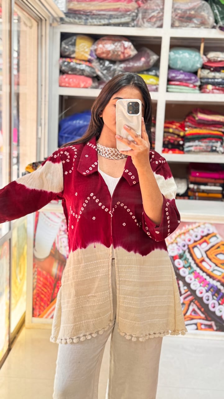 Woolen Bandhani shrug